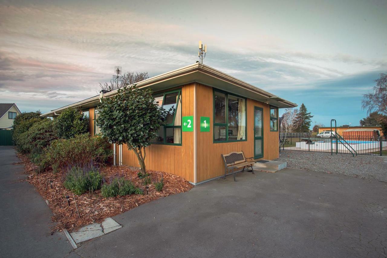 Coronation Park Holiday Park Ashburton Exterior photo