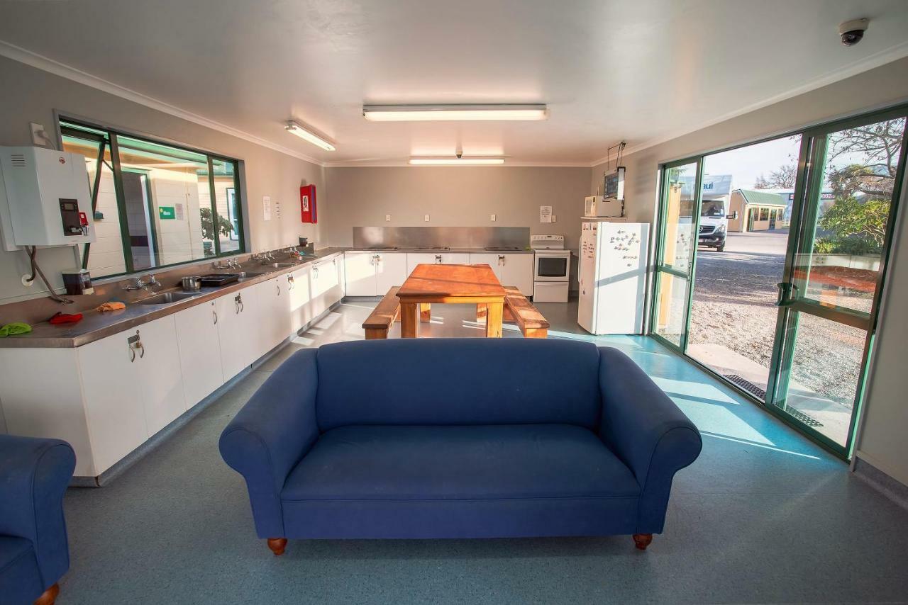 Coronation Park Holiday Park Ashburton Exterior photo