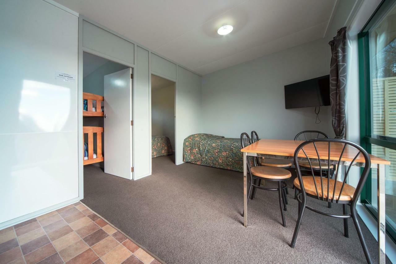 Coronation Park Holiday Park Ashburton Exterior photo