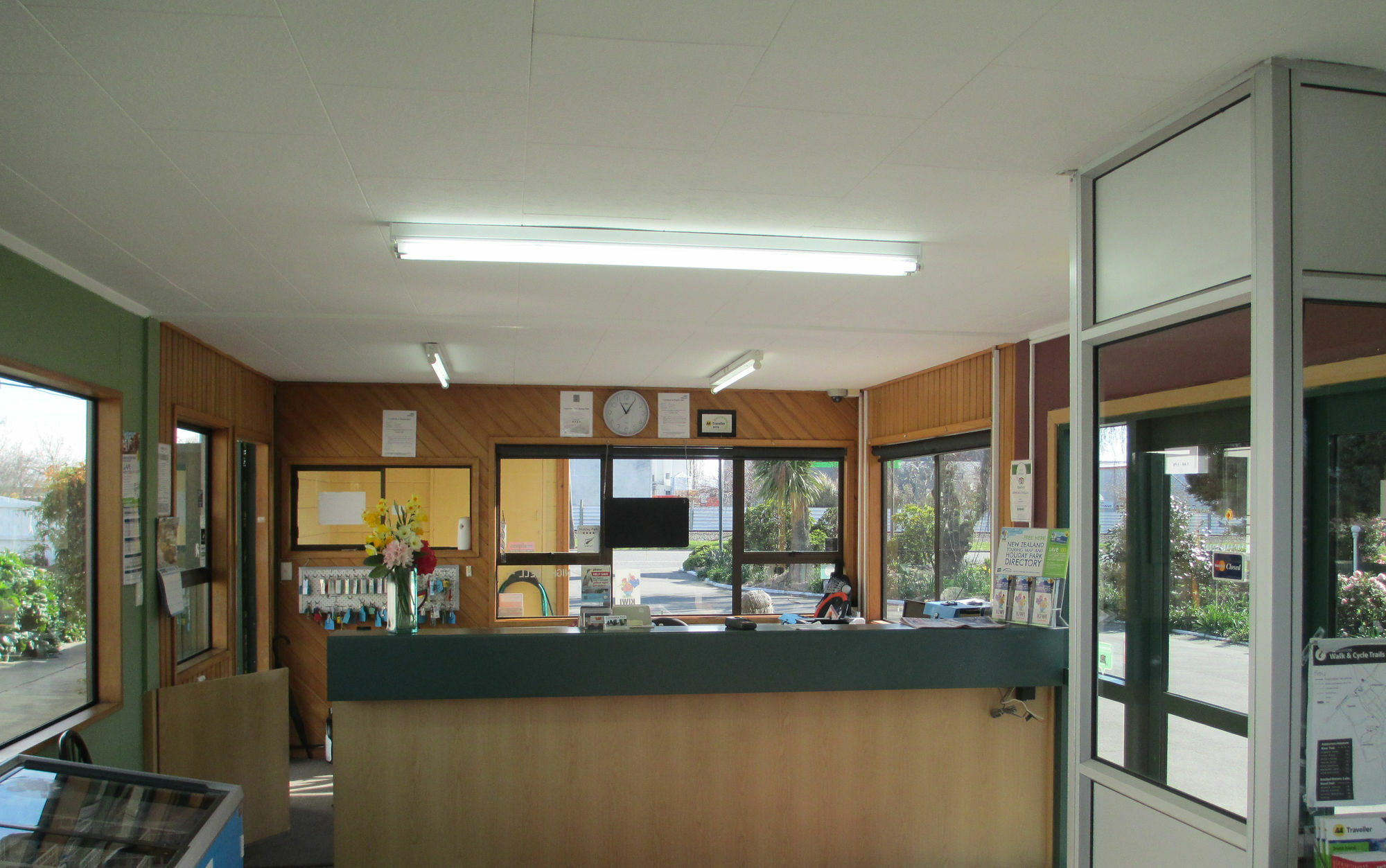 Coronation Park Holiday Park Ashburton Exterior photo